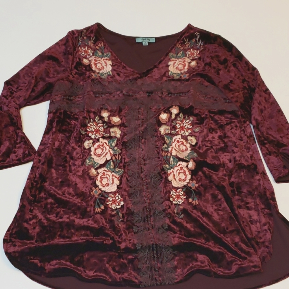 April Sky Burgundy Velvet V-neck with Floral Embroidery, Small
